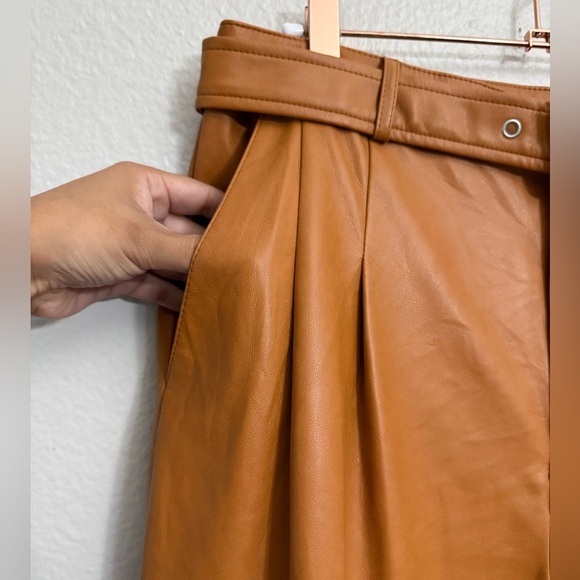 7 FOR ALL MANKIND Belted Faux Leather Wide Leg Pants in Brown - Picture 4 of 10